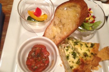 Quiche plate with Ratatouille and Pickles
