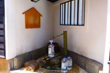 Spring water from the mountains is made available to the public at these pumps. The water from the mountains just outside Saijo has a calcium level 3 times higher than water from other areas