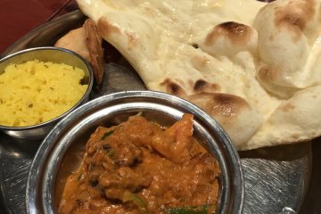 My veggie curry - the naan was fantastic!