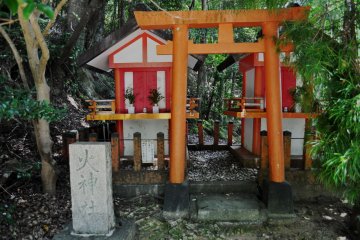 A little shrine welcomes visitors halfway up