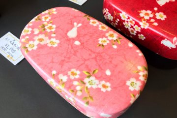 Bento boxes evoking those springtime feelings