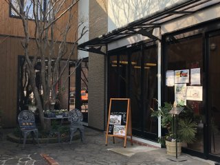 Chic entrance to Restaurant Yuwa