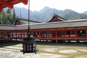 Храм Итсукусима 