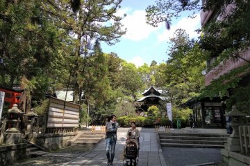 Entrance to Okazaki Shrine
