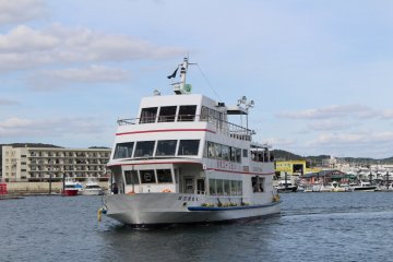 Cruise boat to Matsushima