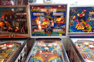 Retro lovers will go nuts over these pinball machines 