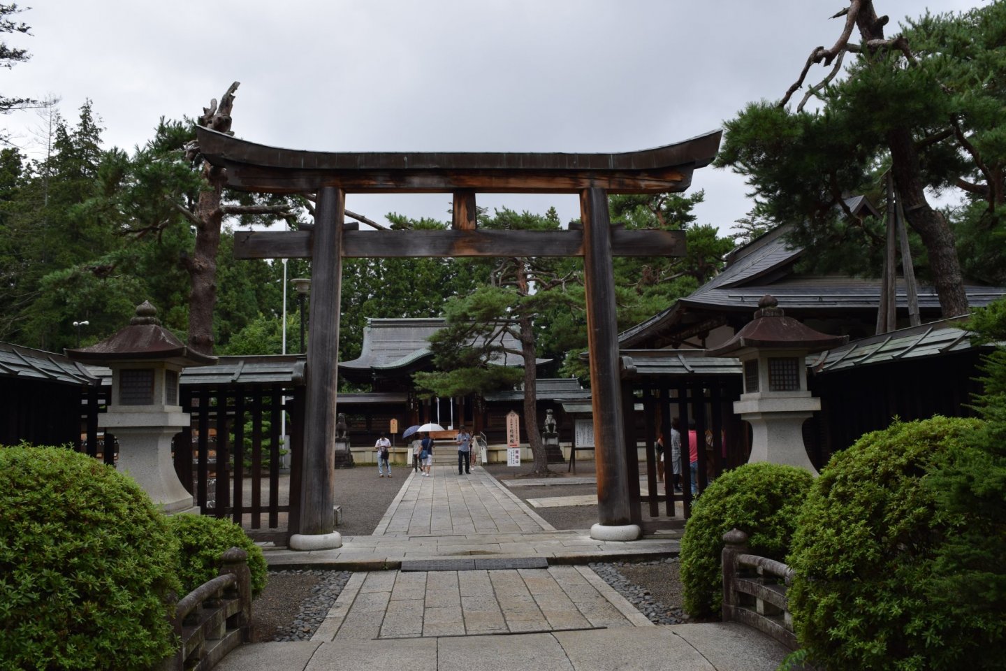 The torii arch by the entrance