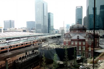 Станция Токио