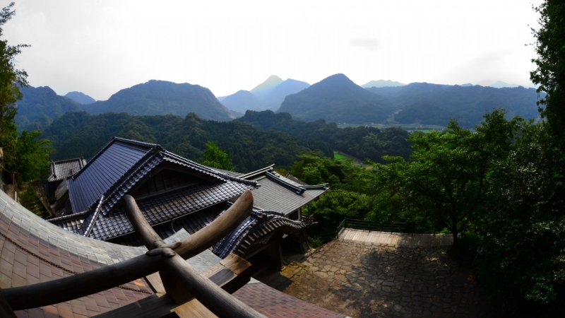 <p>The view of the surrounding hills from the top of Rakanji temple</p>