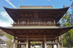 San-mon Gate (close-up)