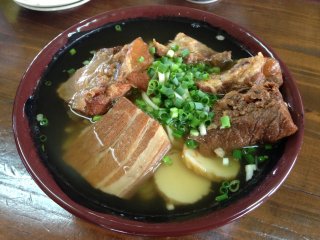 This is the mixed rib and pork soba