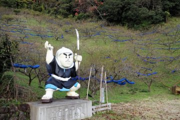 Famous Benkei welcomes you at the Plum Orchard
