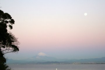 A sublime Mt. Fuji at sunrise. What a view to start your day with!