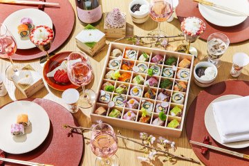 Hanami at Home: Shari's Roll Sushi Bento