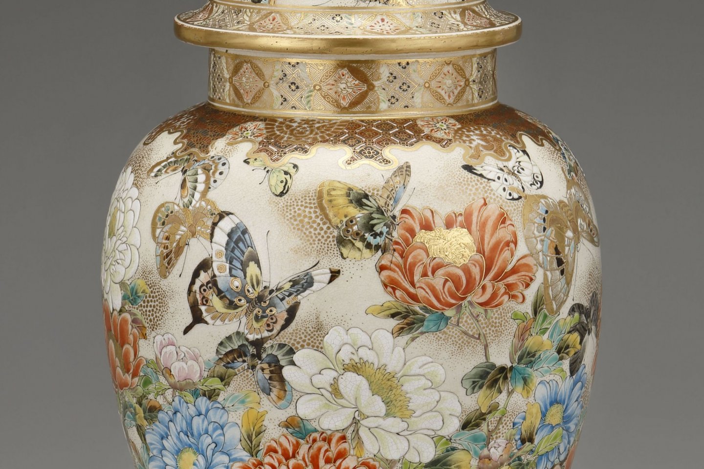 The event will feature a range of pottery pieces from the Meiji and Taisho eras