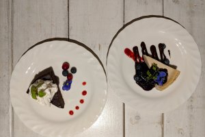 Gateau Chocolat and New York Cheesecake - fully vegan!