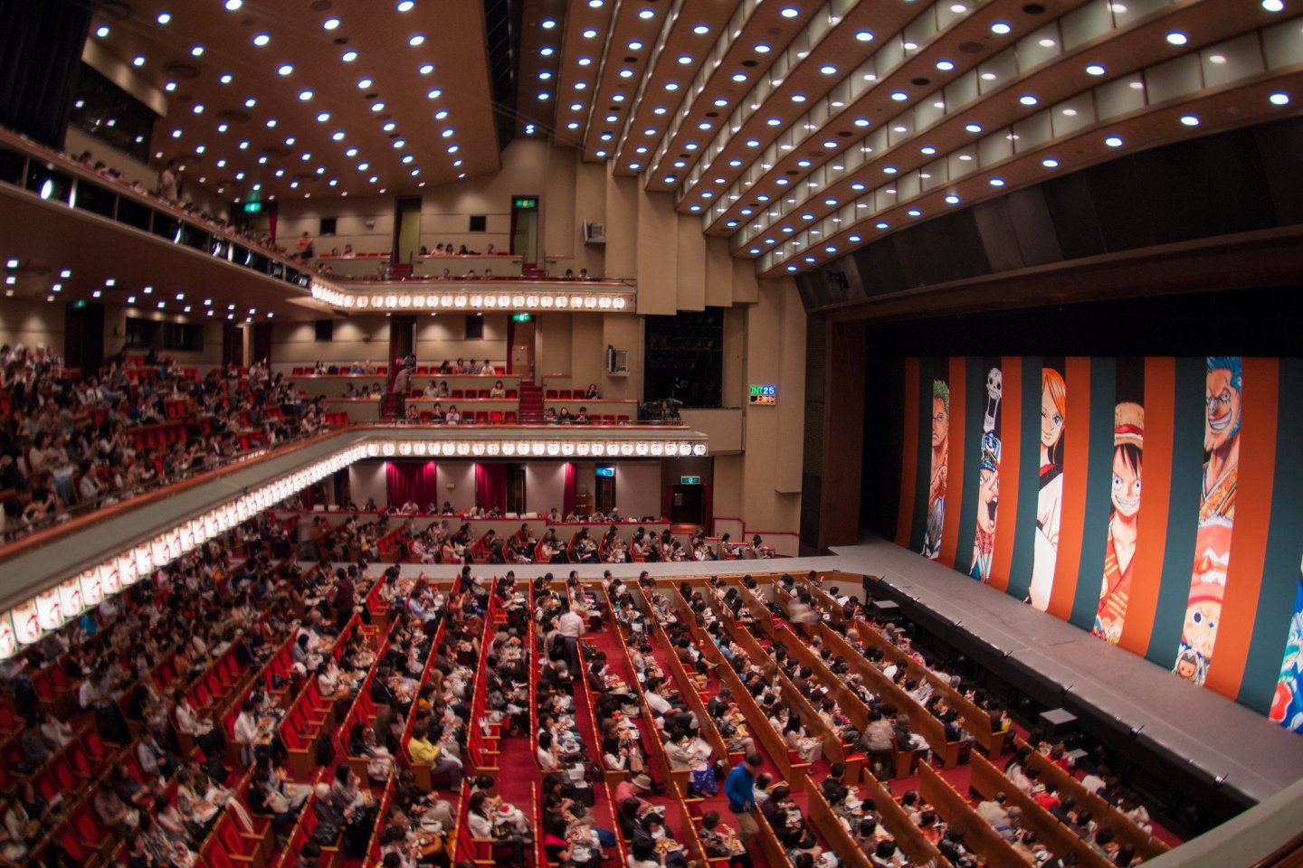 Inside the theater during the One Piece super kabuki performance
