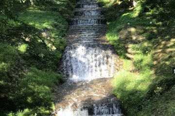 Водопад во французском стиле на реке Усибусэ 
