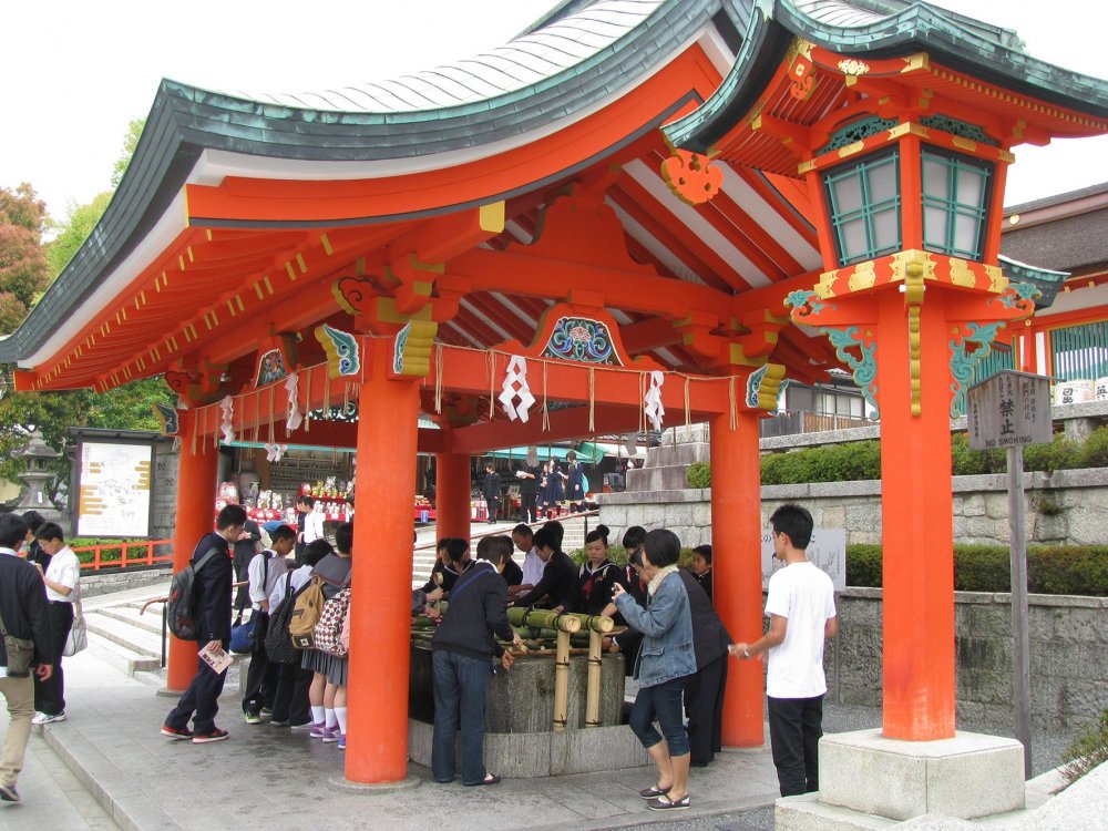 Temizu of Fushimi Inari Taisha