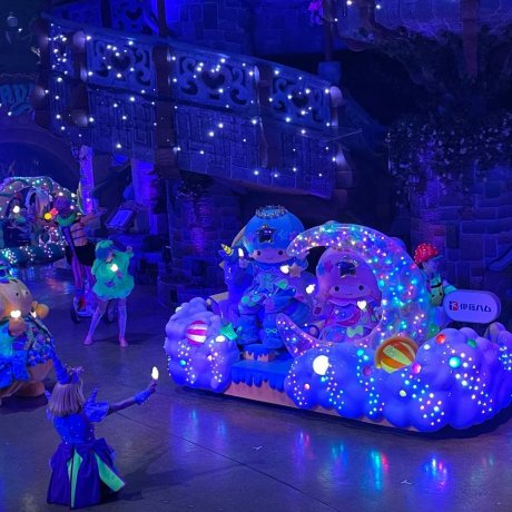 Immerse Yourself in Sanrio Puroland’s Miracle Gift Parade