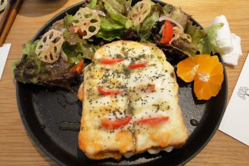 The "bread" lunch set - a tasty Croque Monsieur