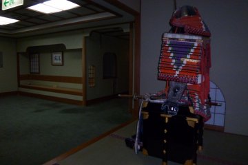All of the common areas, including the hallways, are decorated with Japanese art, armor, pottery, and more.