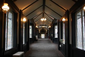 The glamorous corridor connecting the Main and Connection building