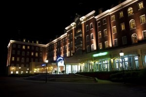Front view of the Watermark Hotel at night