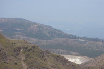 雾岛国立公园的火山湖和火山峰