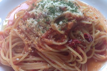<p>Spicy tomato sauce with cheese pasta is indeed a bit hot, be warned</p>