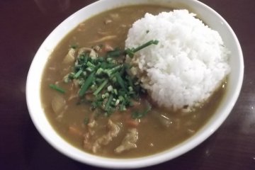 <p>My tasty curry, nearly too big to fit in the frame</p>