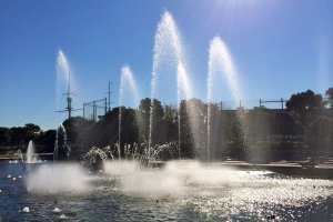 The dancing water fountain show at Mikasa Park
