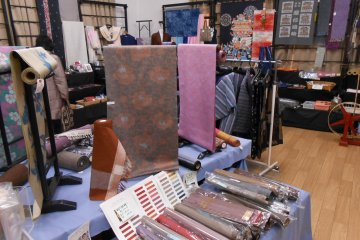 <p>There is a&nbsp;good selection of silk goods in the&nbsp;store.</p>