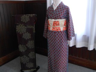 High quality silk clothes are one of the final results.