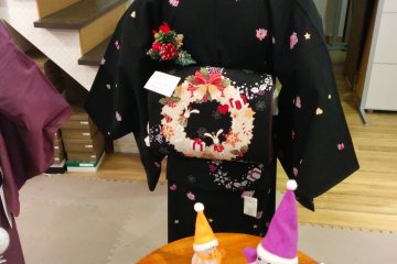 <p>Kimono Christmas party, Christmas kimono</p>