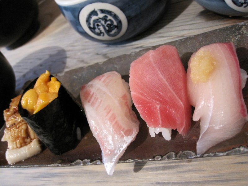 Set of 5 pieces of terrific sushi