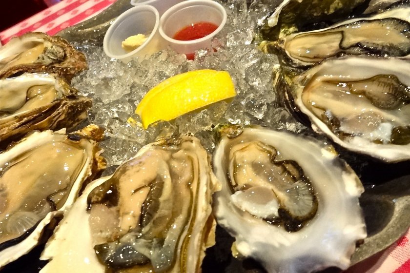 Oyster Platter of Grand Central Oyster Bar & Restaurant located in the Atre complex 4F of JR Shingawa Station