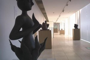 The long sculpture gallery