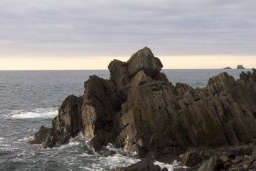 <p>A rock formation on the rock beach accessible from any of the campsites.&nbsp;</p>
