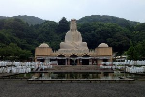 Ryozen Kannon viewed from the entrance.