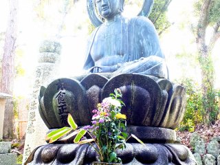 Bức tượng Phật