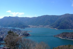 อีกมุมชัดๆของทะเลสาบคาวากุจิ