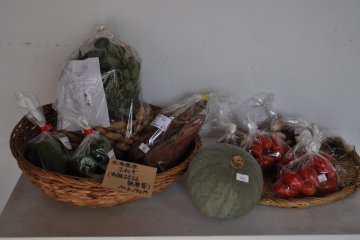 <p>More organic veg for sale</p>