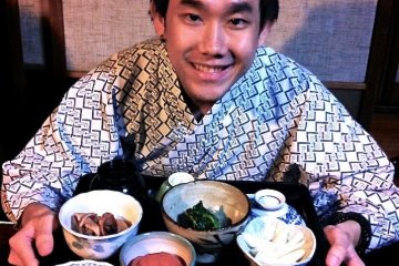 <p>พักแบบญี่ปุ่น แต่งตัวแบบญี่ปุ่น กินข้าวแบบคนญี่ปุ่น</p>